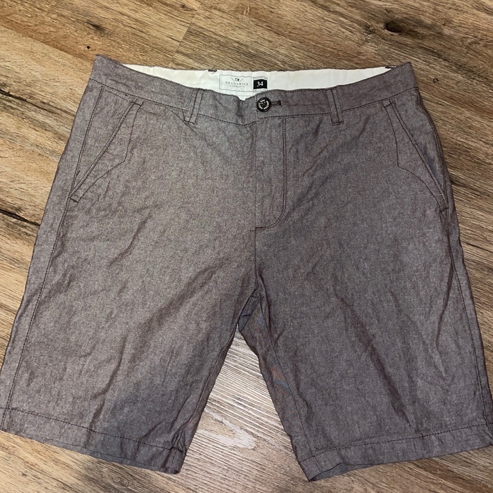 Grey shorts